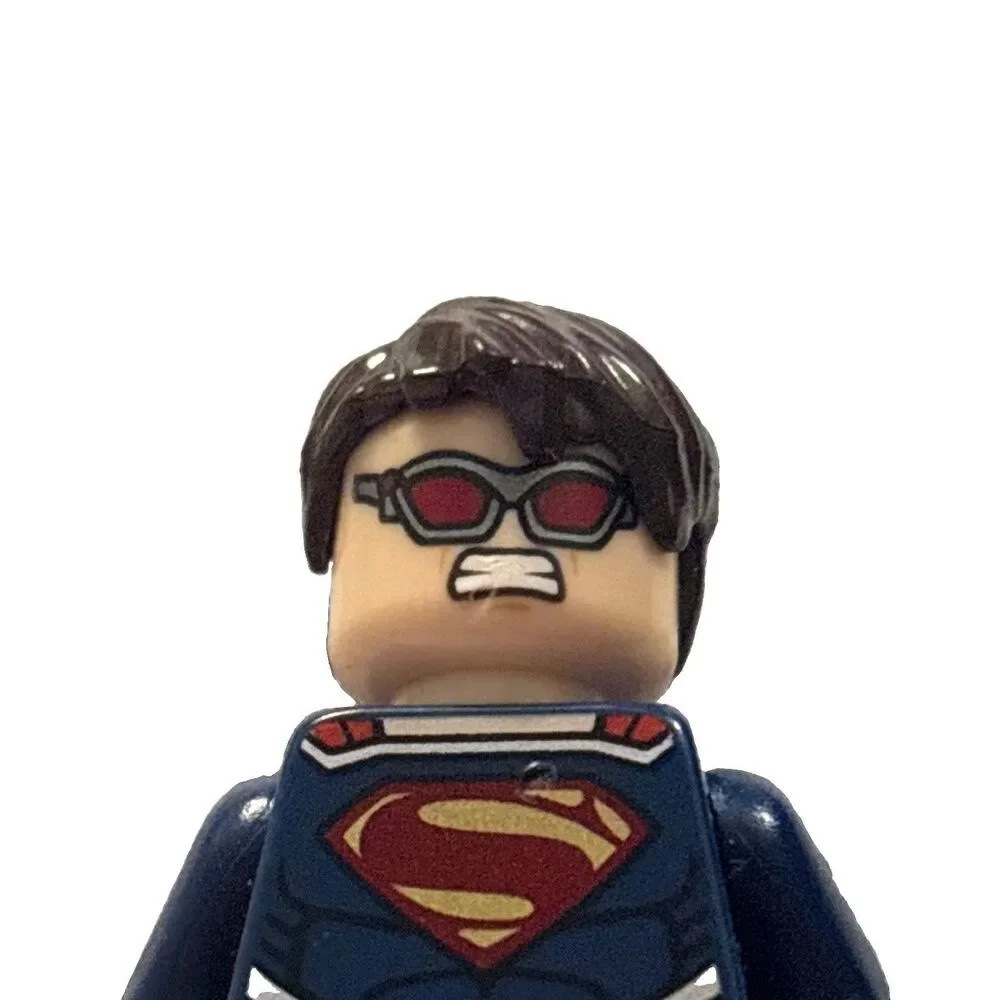 LEGO - Marvel Super Heroes - SUPERMAN "Man of Steel" - Mini Fig / Mini Figure - Picture 2 of 5